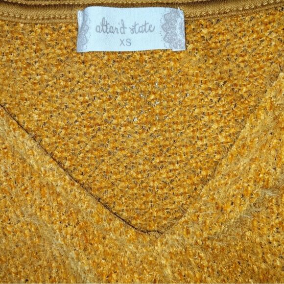 NWOT Altar'd State Chanel Mustard Cropped Sweater Size XSmall - Picture 3 of 4